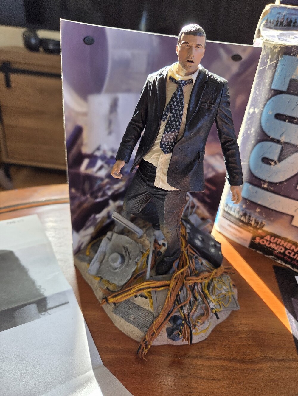 Tv Show LOST - Jack Diorama Figure. McFarlane Toys